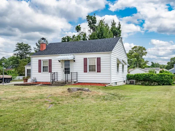 2701 Prairie Grove Dr, Fort Wayne, IN 46809