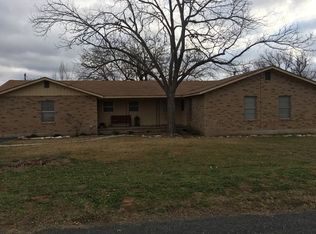 1111 Thiele Ln, Fredericksburg, TX 78624
