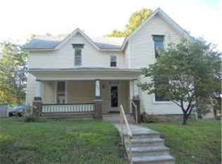 218 E Brown St, Liberty, MO 64068