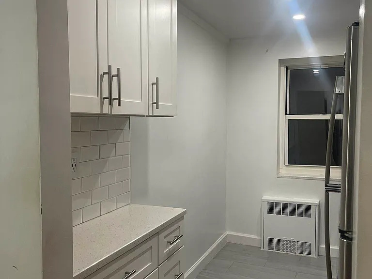 135-20 Hoover Ave #4G — Photo 1
