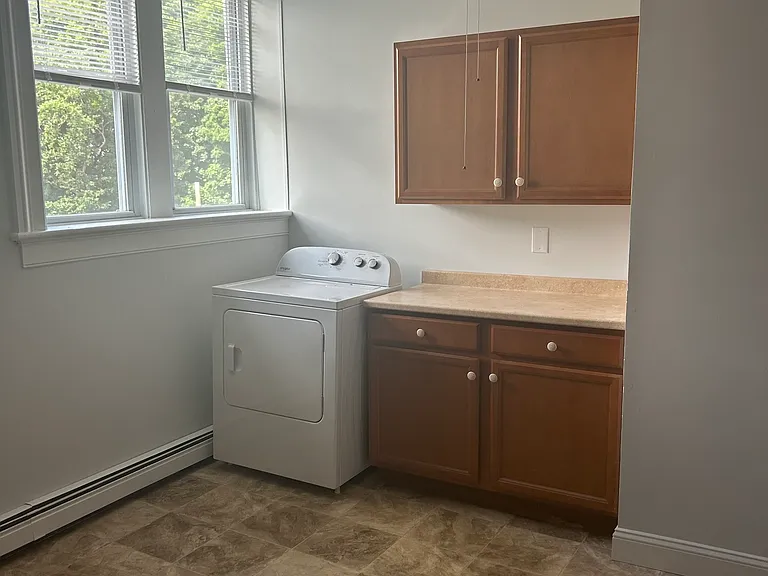 304 Caroline St #5 — Photo 3