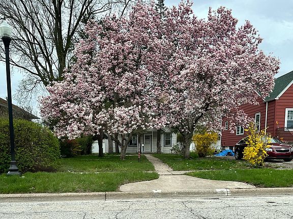 3rd image of 7132 Marshall Ave