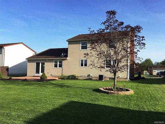 4th image of 3041 Gary Dr
