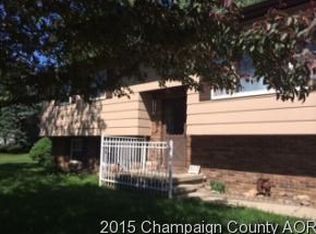 507 Southwood Dr, Mahomet, IL