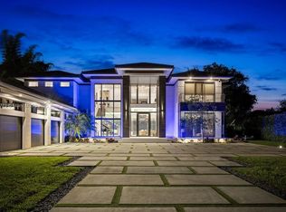 6850 SW 73rd Ct, Miami, FL 33143