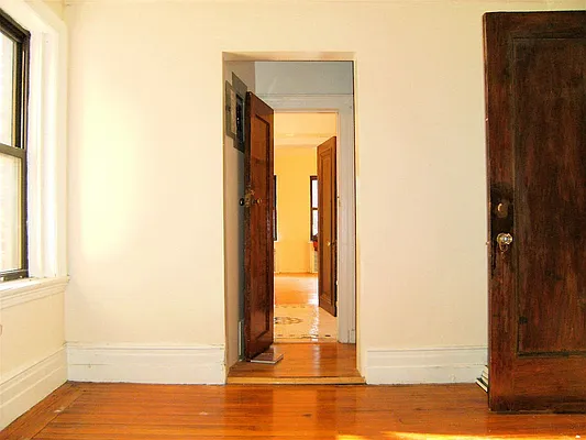 Rented by City Connections Realty | media 20