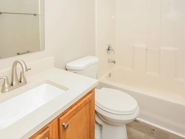 4310 Blue Spruce Ct — Photo 15