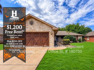 2521 Ridgewood Dr, Moore, OK 73160