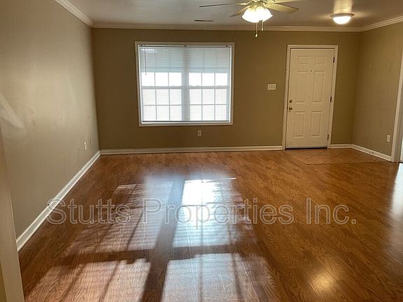 2nd image of 290 County Road 30 Unit 101