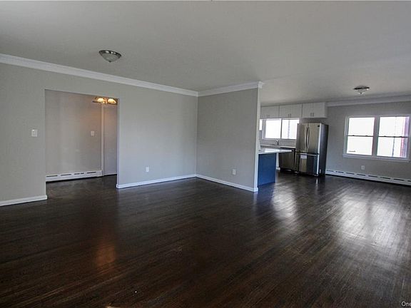 4th image of 19 Hayward St
