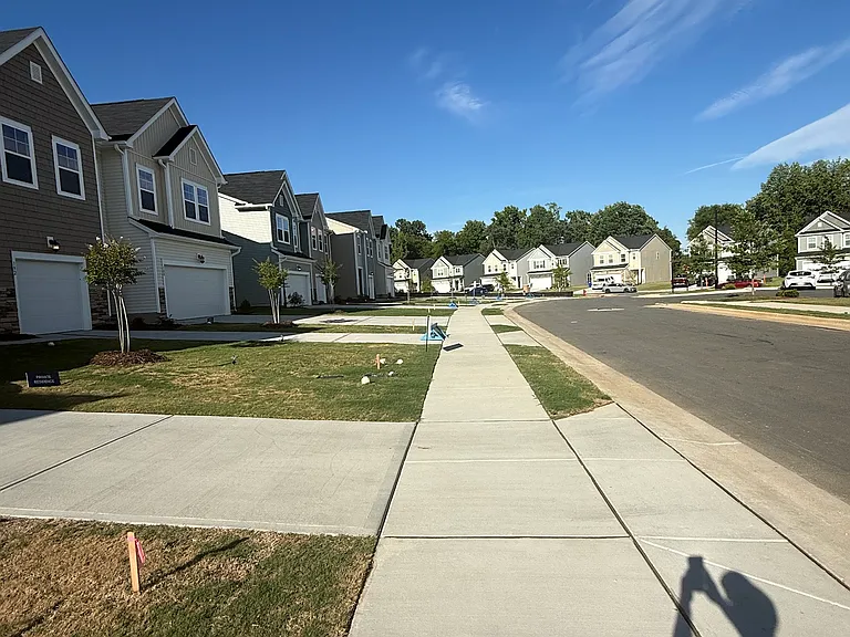 Lily Patch Ln — Photo 16