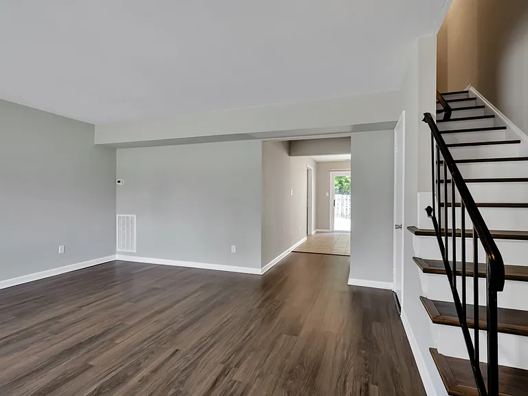 413 Longleaf Rd — Photo 5