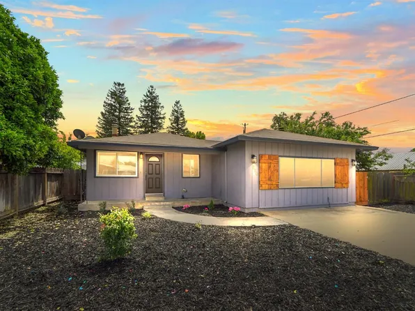 220 Prospect St, Ripon, CA 95366
