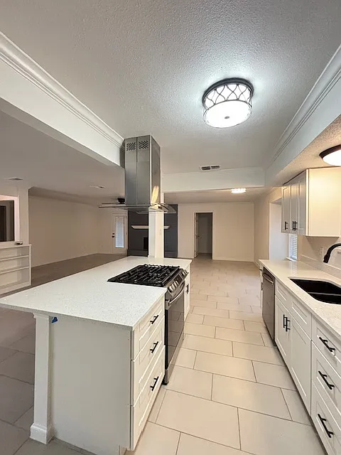 Building Photo - 104 Wesley Dr