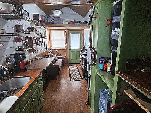 5th image of 2201 S 15th St Lot 1