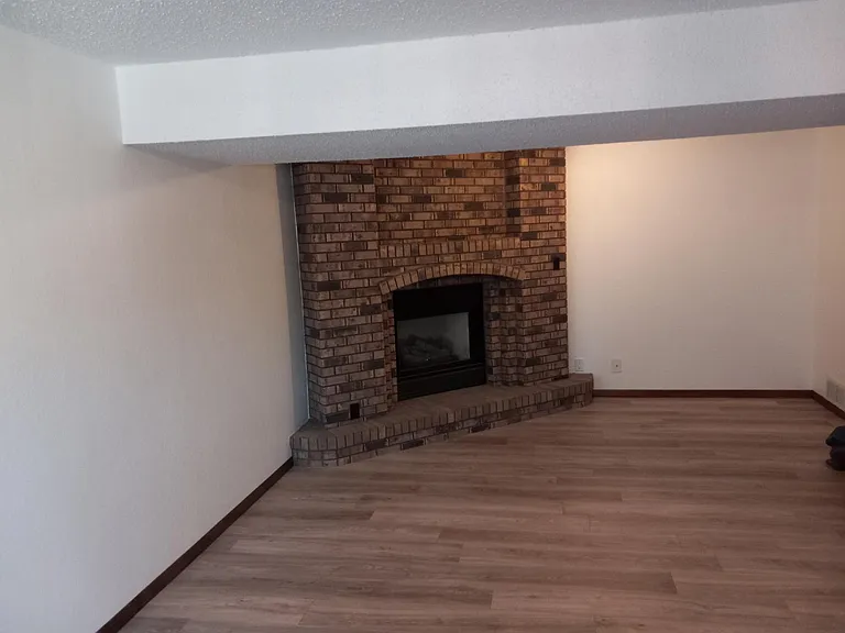 1799 Glenwood Ct — Photo 21