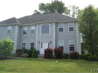 103 Walker Dr, Northampton, PA 18067