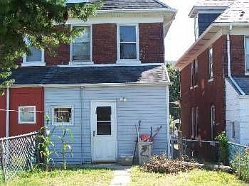 2nd image of 463 Line St