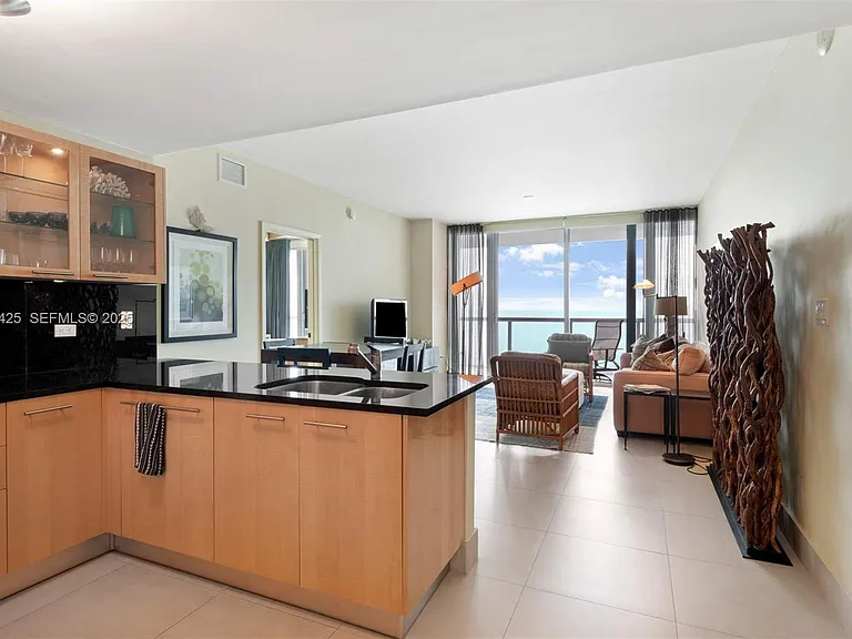 6799 Collins Ave #1603 — Photo 8
