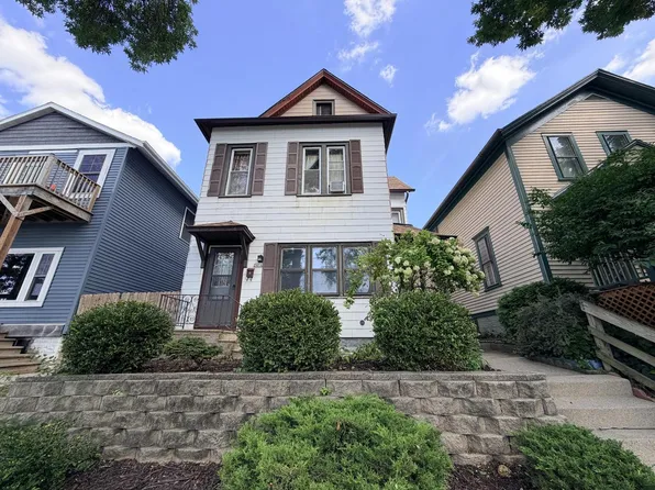 2416 S Burrell STREET #2418, Milwaukee, WI 53207