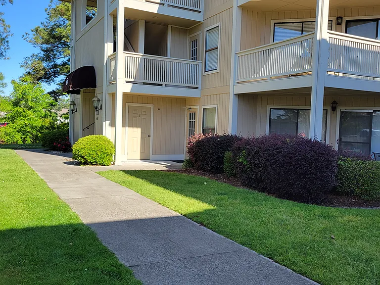 4246 Pinehurst Cir #O9 — Photo 26