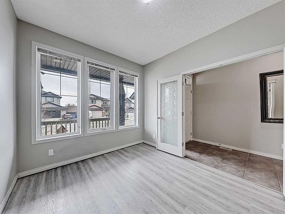 2nd image of 144 E Hawkmere Rd