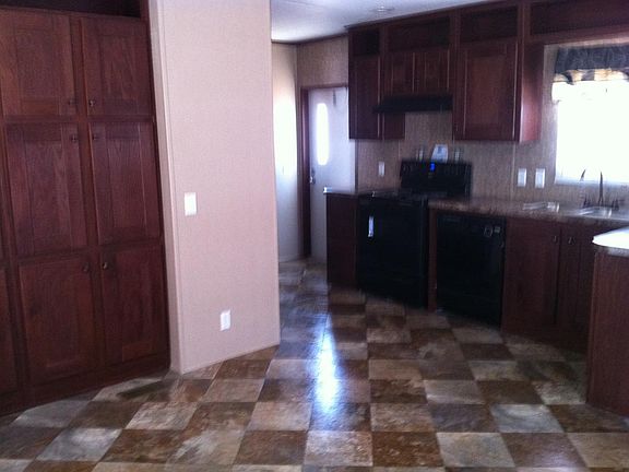 4th image of 501 Patterson Ave