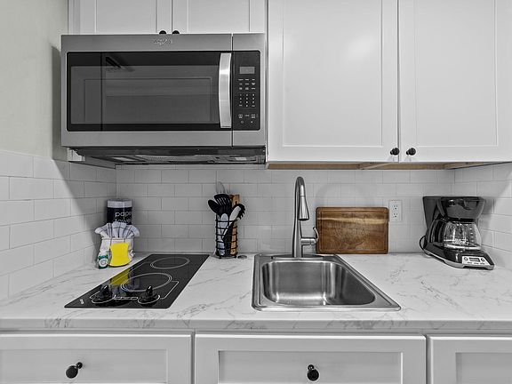 5th image of 7500 N Ocean Blvd. #6054
