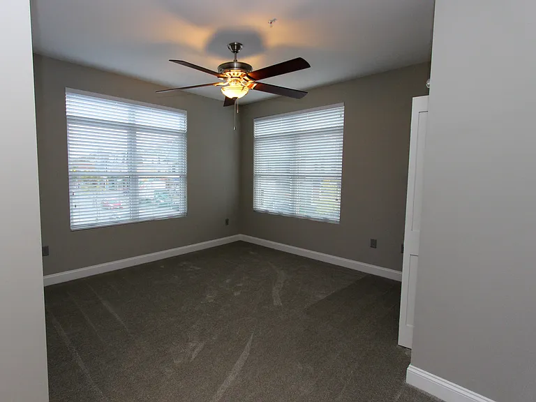 770 Elmwood Ave — Photo 16