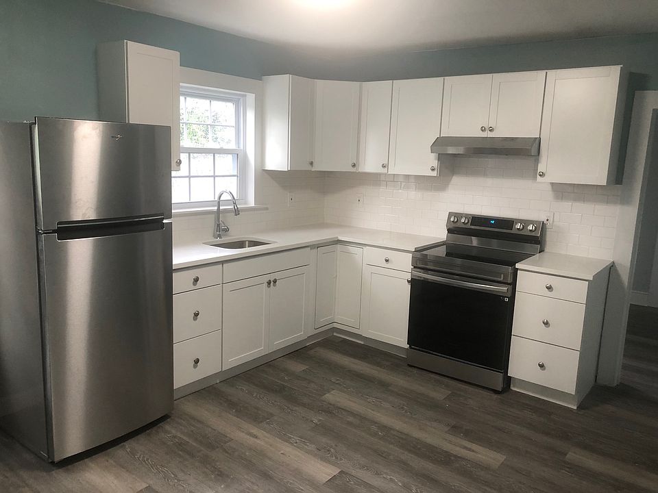 All new cabinets, backsplash, flooring, appliances just arrived