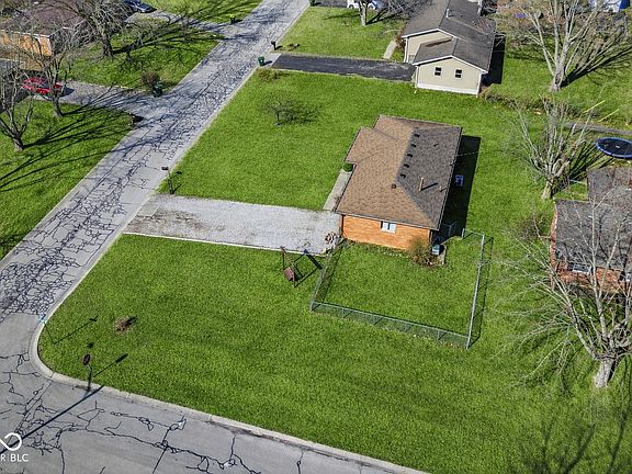 2nd image of 139 Hopkins Rd