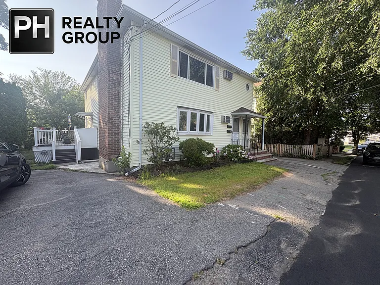 39-41 Townly Rd #1 — Photo 1