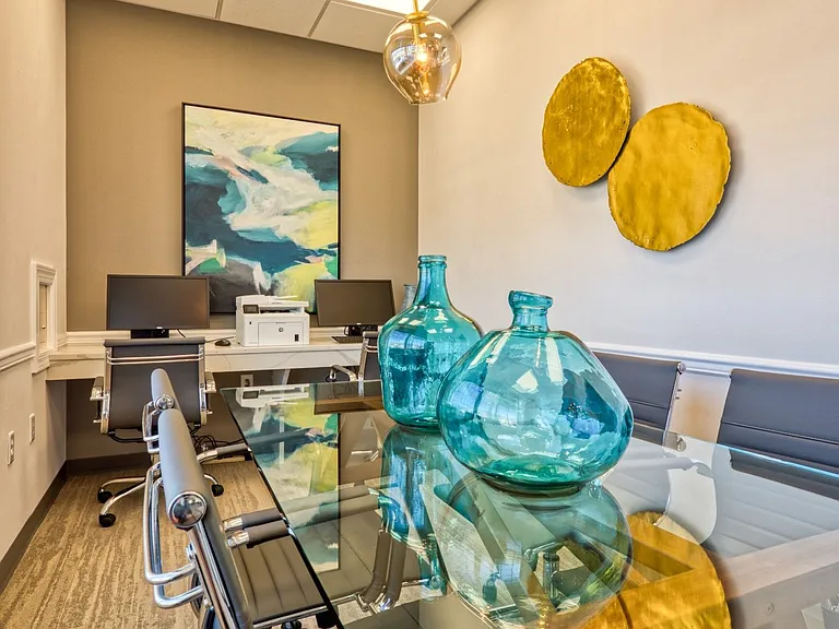 Colony Point Apartments — Photo 13
