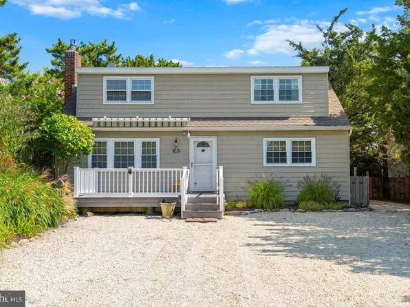11 W 12th St, Barnegat Light, NJ 08006