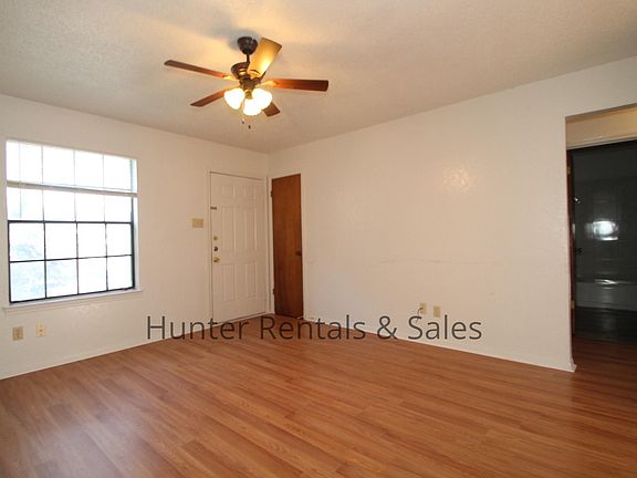 4th image of 103 White Wing Cir APT D
