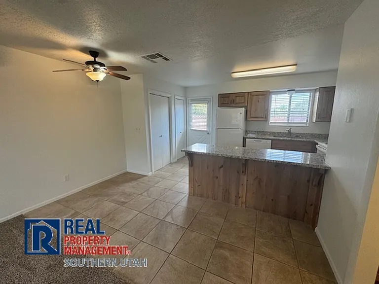 1727 W 950 N #20 — Photo 3