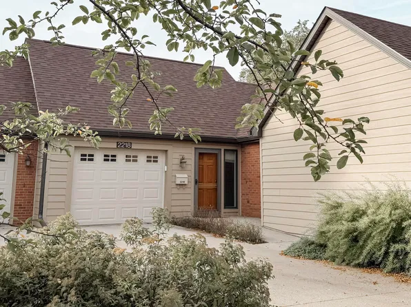 2218 Hamilton Dr, Ames, IA 50014