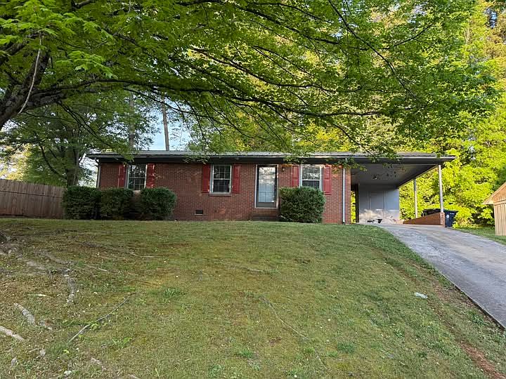 1st image of 702 Kildee Dr