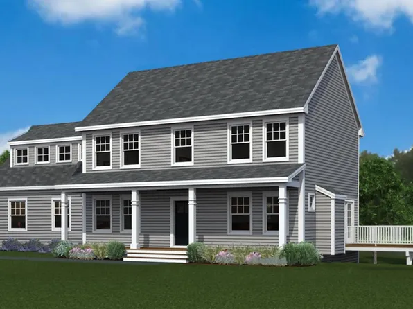 12 Isola Ln, Stoneham, MA 02180
