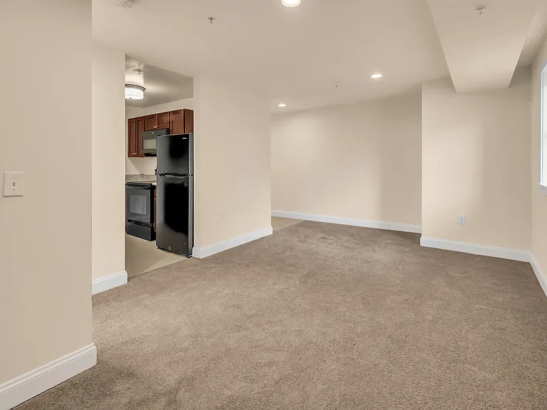 1825 Maryland Avenue — Photo 11