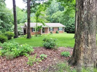 828 Fieldstone Rd, Mooresville, NC 28115