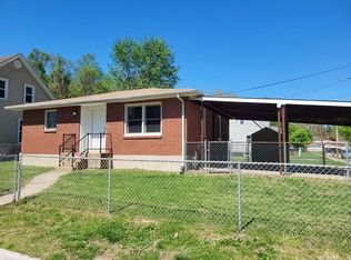 820 Arch St, Alton, IL 62002