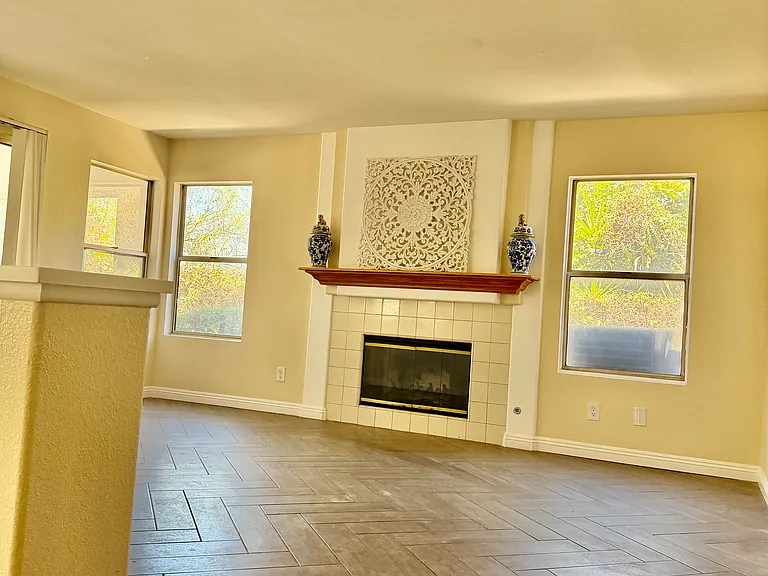 21325 Marston Ct — Photo 7