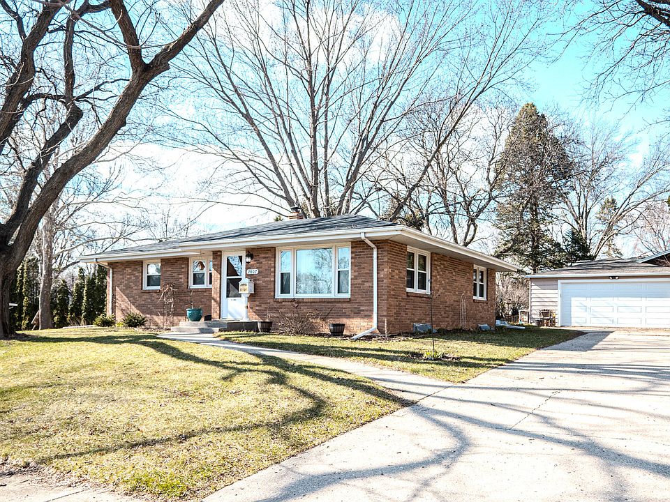 1st image of 2807 Carmac Rd