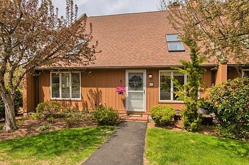 1st image of 19 Woodland Park Dr