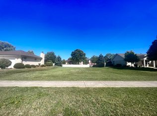 1210 Ashford Ln, Joliet, IL 60431