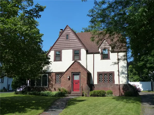 369 Hollywood Ave, Rochester, NY 14618