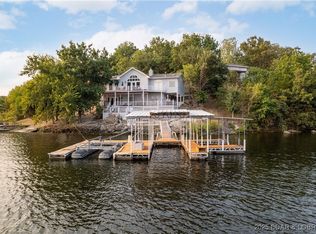 37 Island View Rd, Eldon, MO 65026