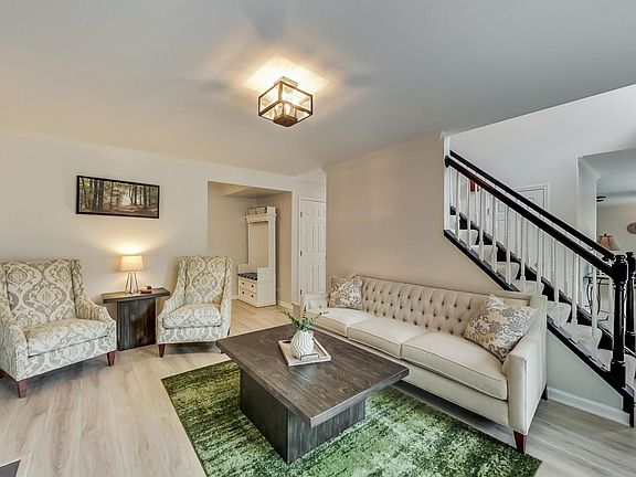 5th image of 1456 Laurel Oaks Dr