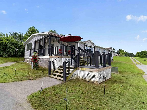 2nd image of 126 Linda Lou Ln